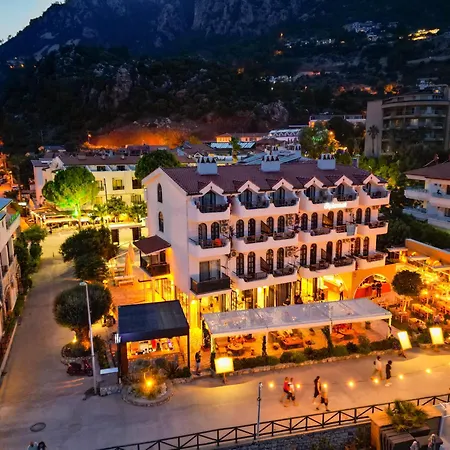 The Diplomat Otel 3*