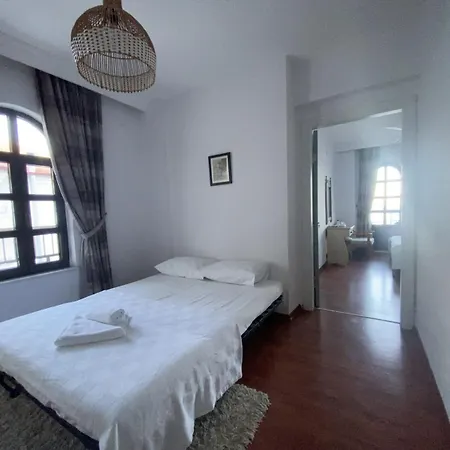 The Diplomat Hotel 3*